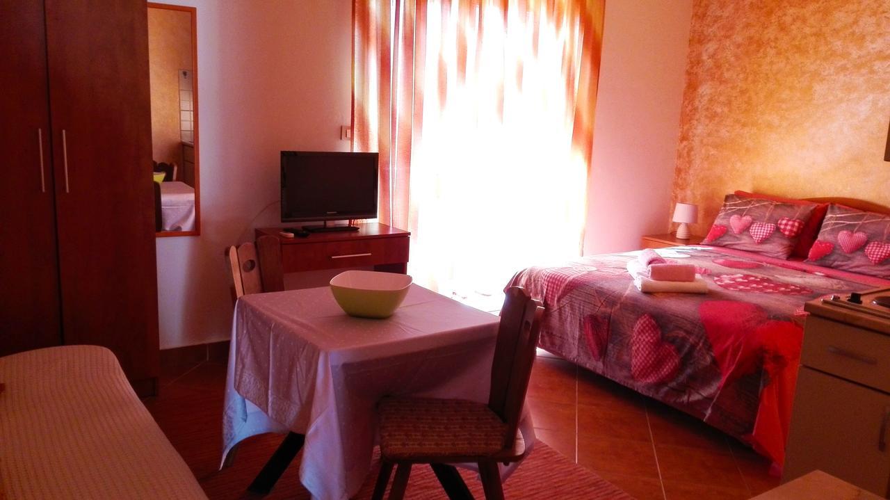 Apartments Tasija Тиват Экстерьер фото