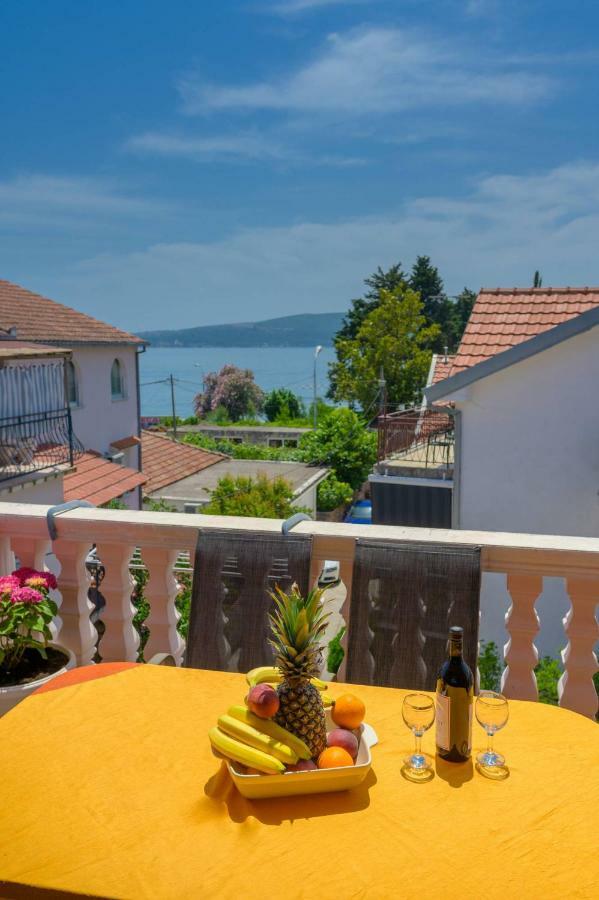 Apartments Tasija Тиват Экстерьер фото
