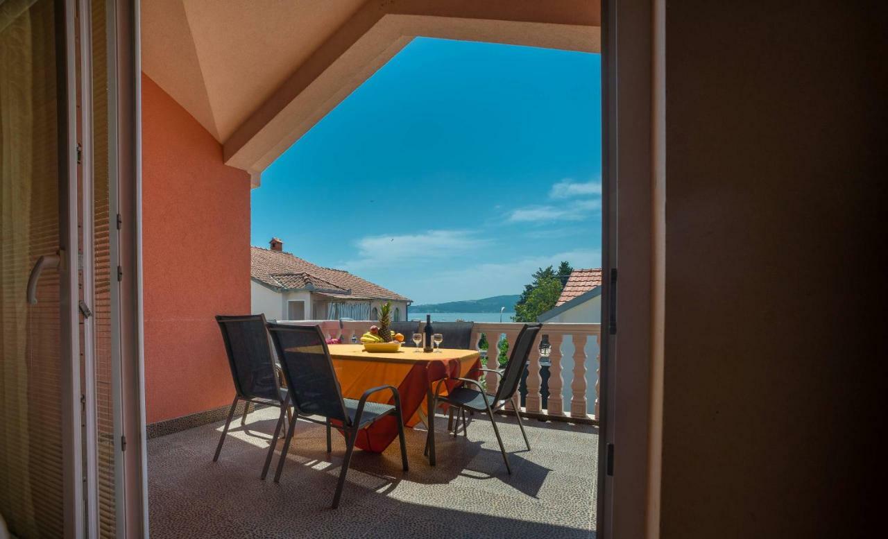 Apartments Tasija Тиват Экстерьер фото