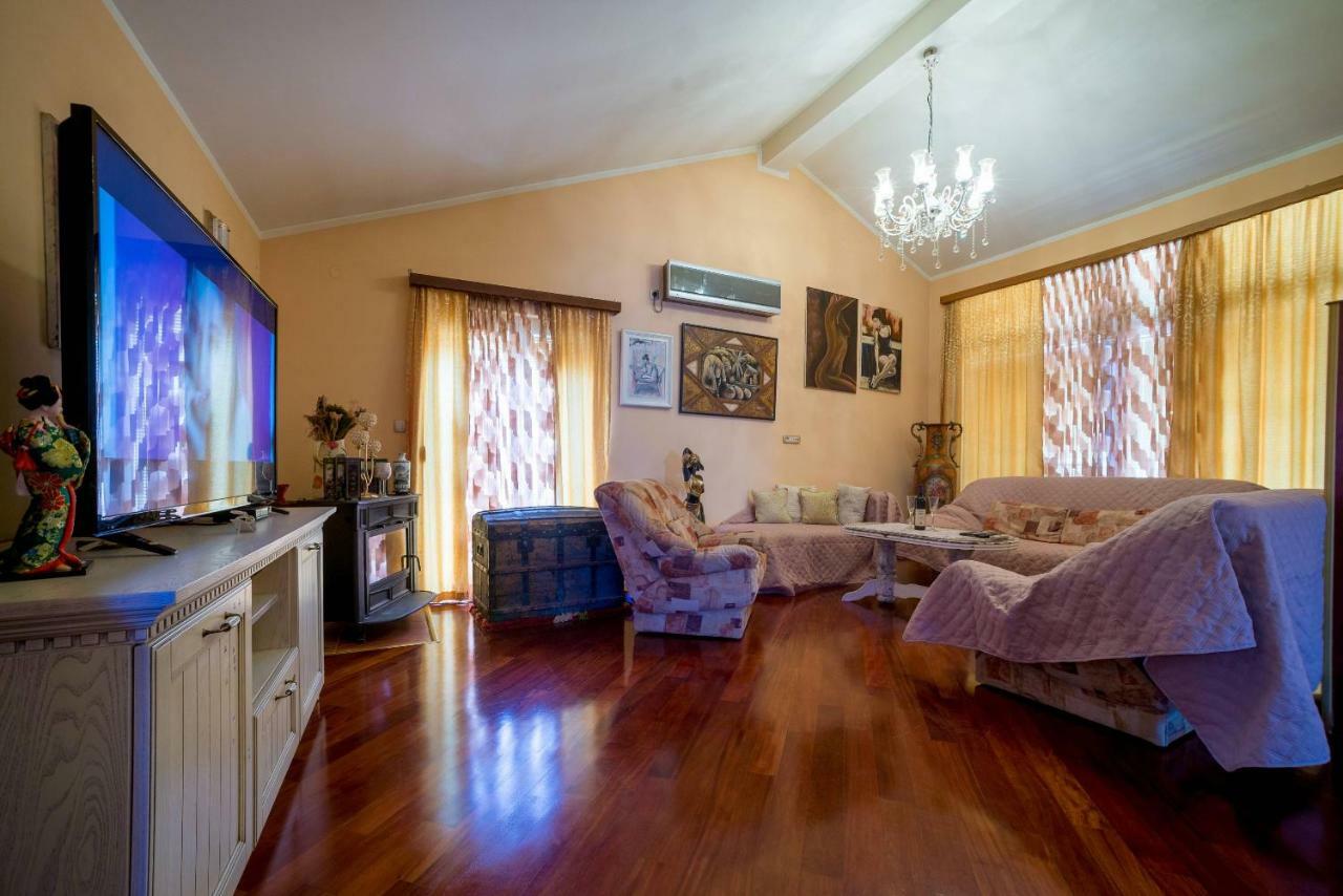 Apartments Tasija Тиват Экстерьер фото