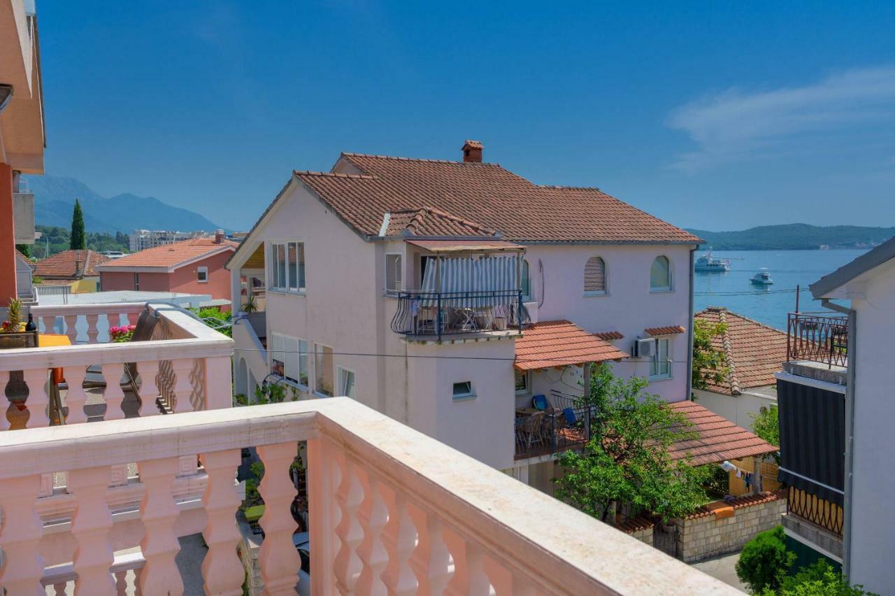 Apartments Tasija Тиват Экстерьер фото